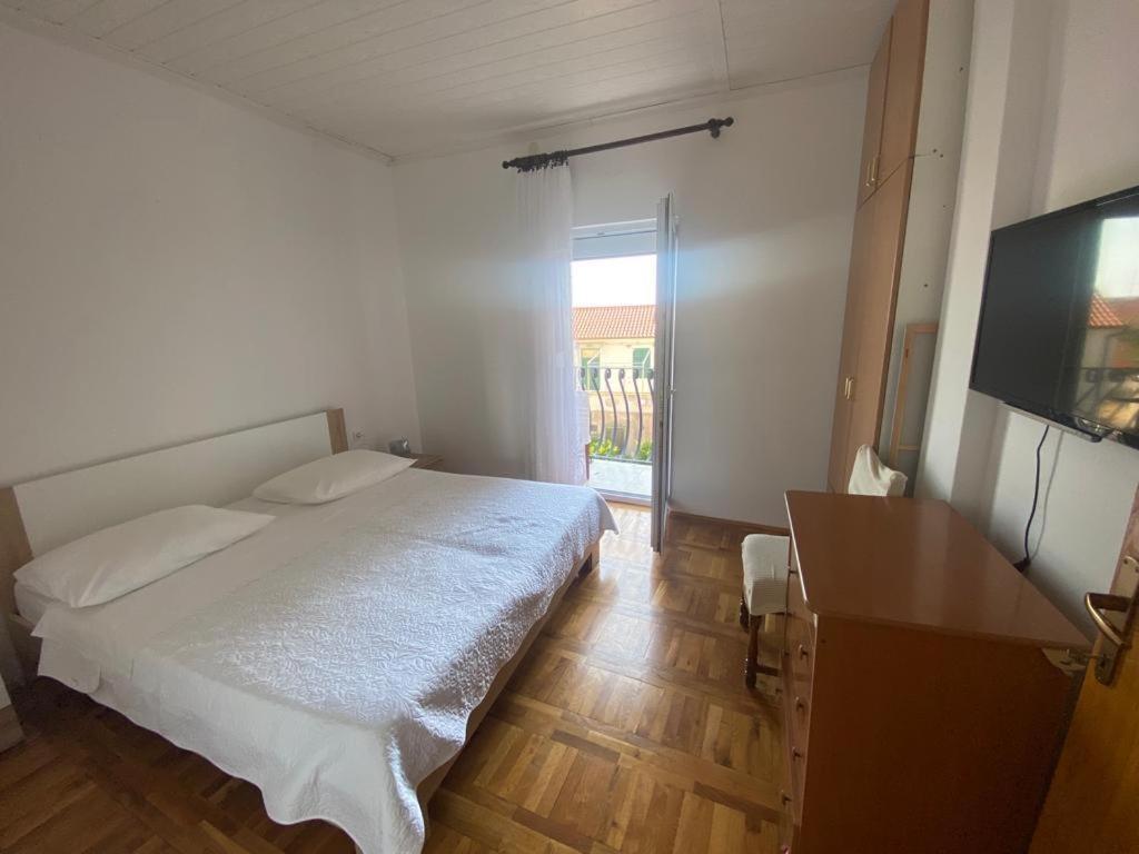 Duje & Roko Apartments Sibenik Exterior photo