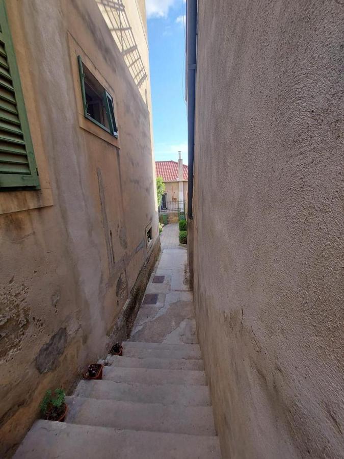 Duje & Roko Apartments Sibenik Exterior photo
